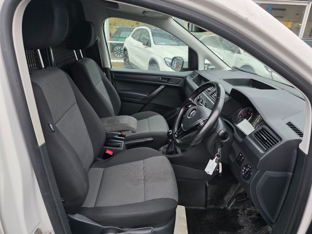 Used Volkswagen Caddy Maxi 2019 for sale - 77287319: Photo 16