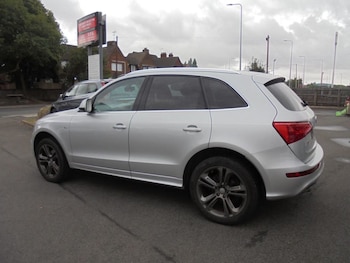 Used Audi Q5 2010 for sale - 75444745: Photo