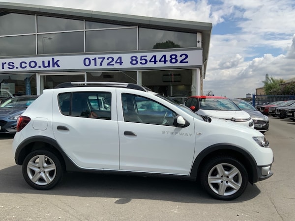 Used Dacia Sandero Stepway 2016 for sale - 71675447: Photo 3