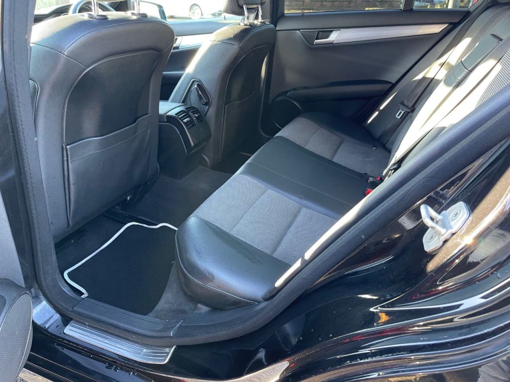 Used Mercedes-Benz C Class 2012 for sale - 77128722: Photo 11