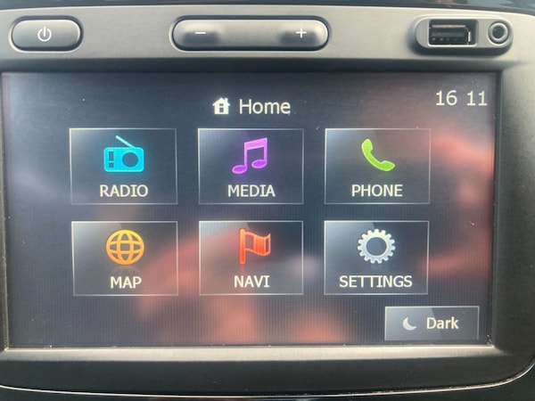 Used Renault Captur 2015 for sale - 75516142: Photo 9