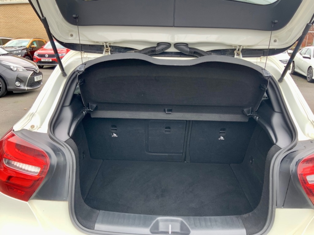 Used Mercedes-Benz A-Class 2018 for sale - 76595702: Photo 14