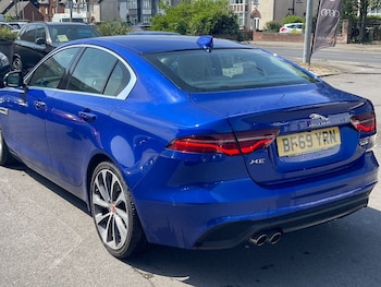 Used Jaguar XE 2019 for sale - 79430081: Photo
