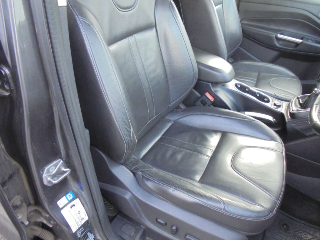 Used Ford Kuga 2015 for sale - 76685847: Photo 4