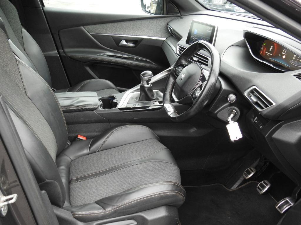 Used Peugeot 3008 2018 for sale - 77679885: Photo 18