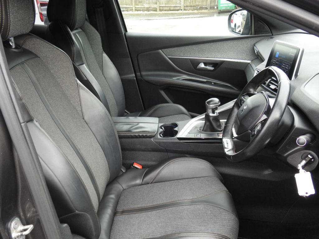 Used Peugeot 3008 2018 for sale - 77679885: Photo 19