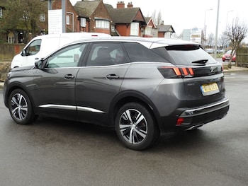 Used Peugeot 3008 2018 for sale - 77679885: Photo