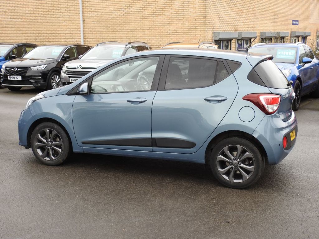 Used Hyundai i10 2017 for sale - 77607981: Photo 14