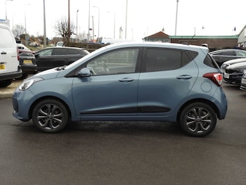 Used Hyundai i10 2017 for sale - 77607981: Photo