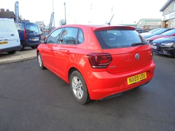 Used Volkswagen Polo 2019 for sale - 76863123: Photo