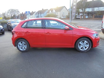 Used Volkswagen Polo 2019 for sale - 76863123: Photo