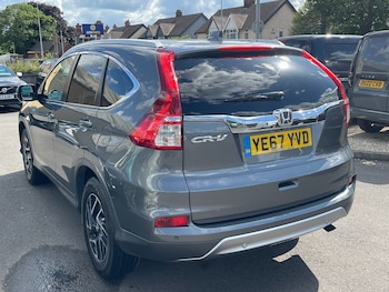 Used Honda CR-V 2017 for sale - 79365632: Photo