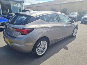 Used Vauxhall Astra 2017 for sale - 79759203: Photo