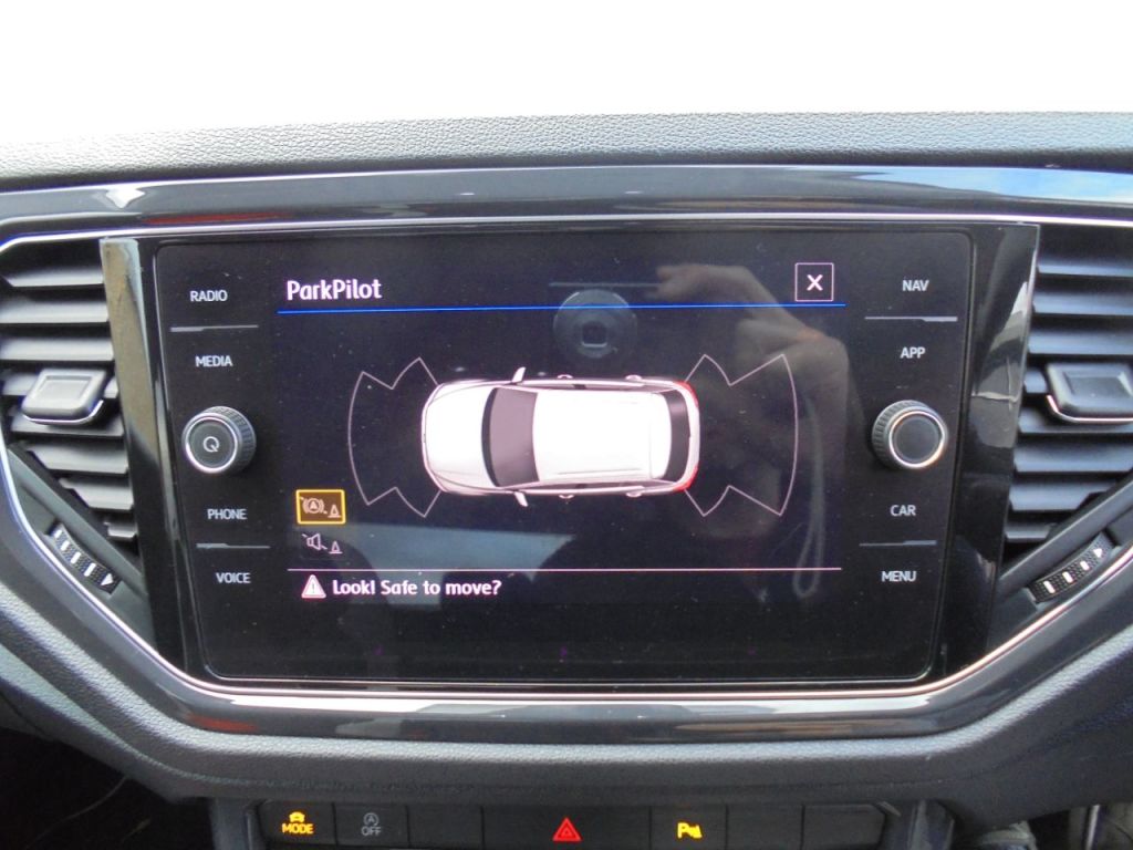 Used Volkswagen T-Roc 2018 for sale - 76469420: Photo 10