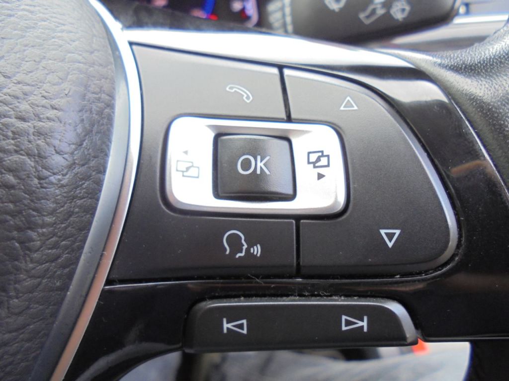 Used Volkswagen T-Roc 2018 for sale - 76469420: Photo 15