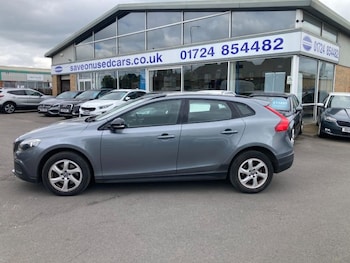 Used Volvo V40 2015 for sale - 78500407: Photo