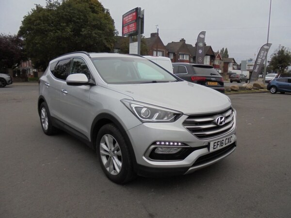 Used Hyundai Santa Fe 2016 for sale - 76080046: Photo 2