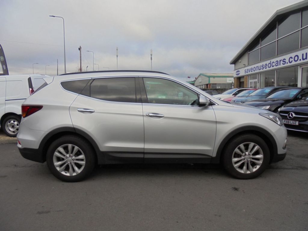 Used Hyundai Santa Fe 2016 for sale - 76080046: Photo 4