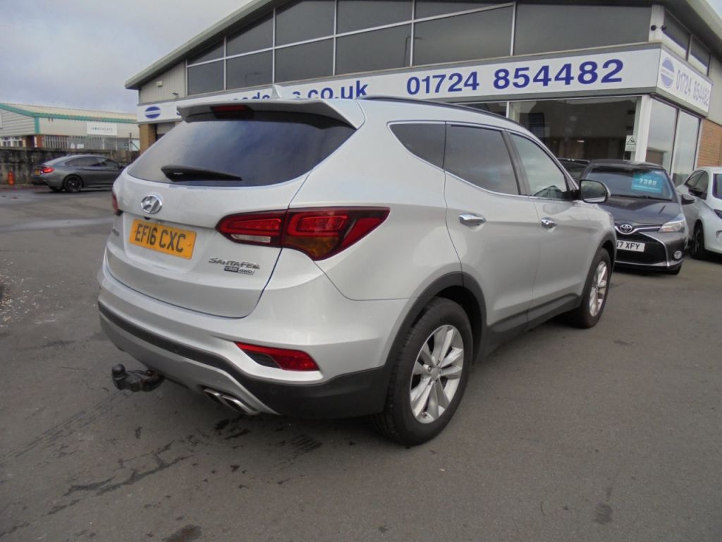 Used Hyundai Santa Fe 2016 for sale - 76080046: Photo 6
