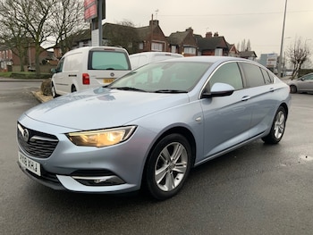 Used Vauxhall Insignia 2018 for sale - 77327536: Photo