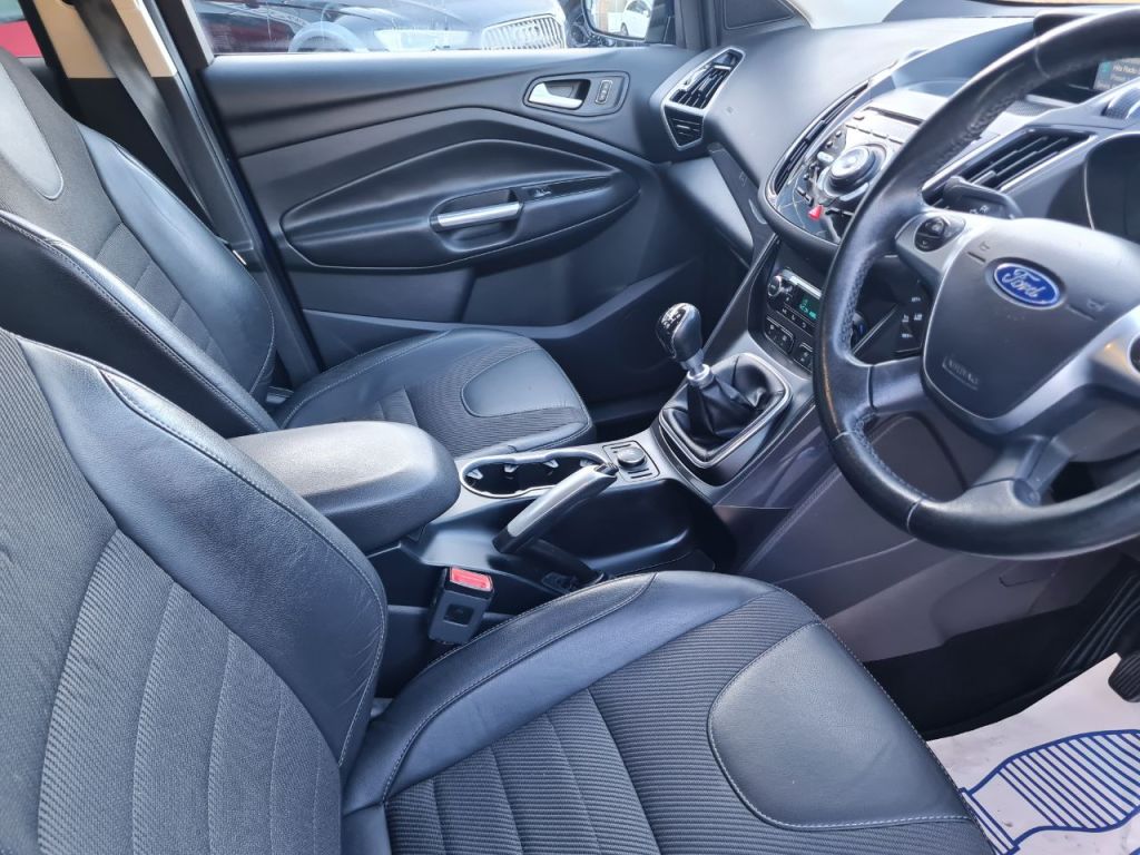 Used Ford Kuga 2015 for sale - 75985655: Photo 24