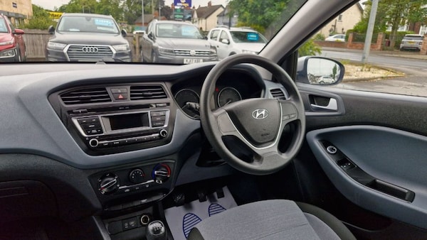 Used Hyundai i20 2016 for sale - 75043817: Photo 15