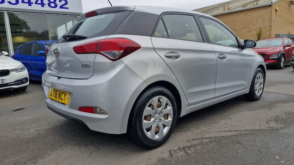 Used Hyundai i20 2016 for sale - 75043817: Photo 3