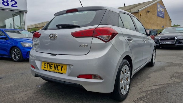 Used Hyundai i20 2016 for sale - 75043817: Photo 4