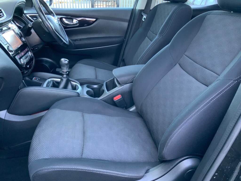 Used Nissan Qashqai 2017 for sale - 77747489: Photo 11