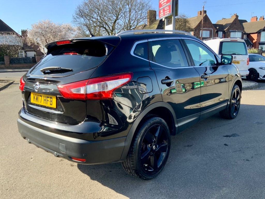 Used Nissan Qashqai 2017 for sale - 77747489: Photo 3