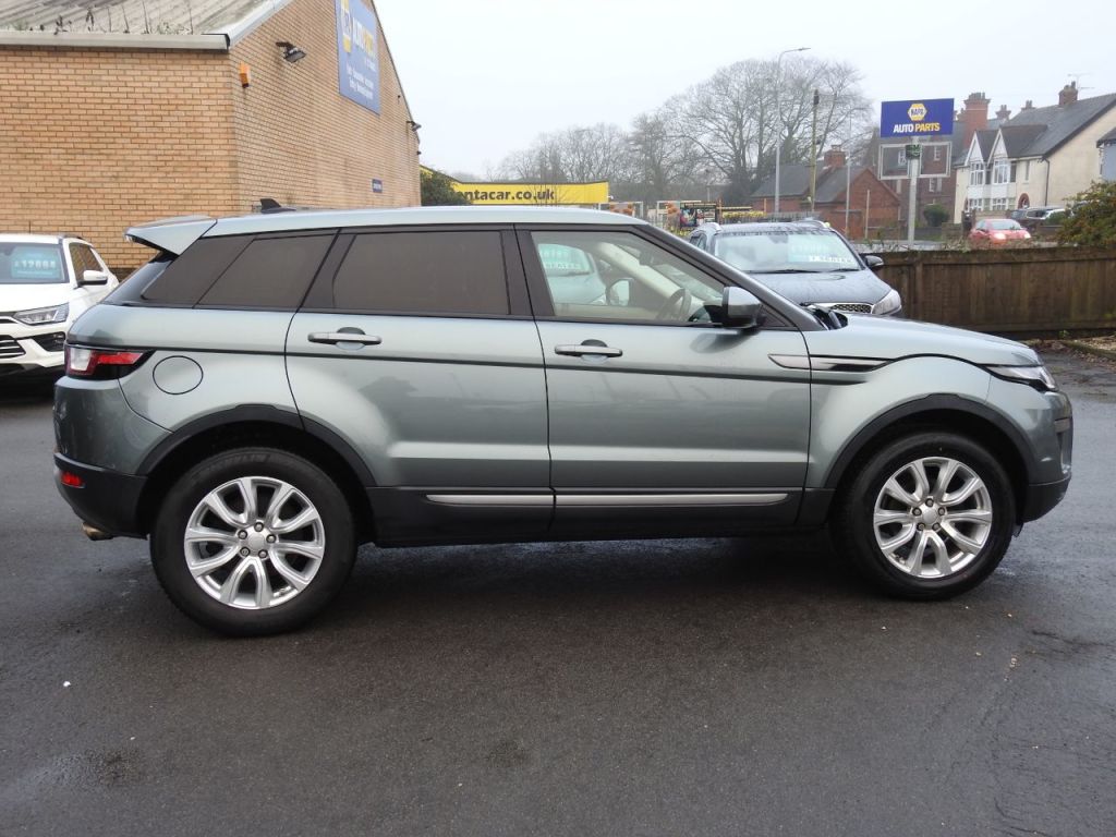 Used Land Rover Range Rover Evoque 2015 for sale - 77013929: Photo 5