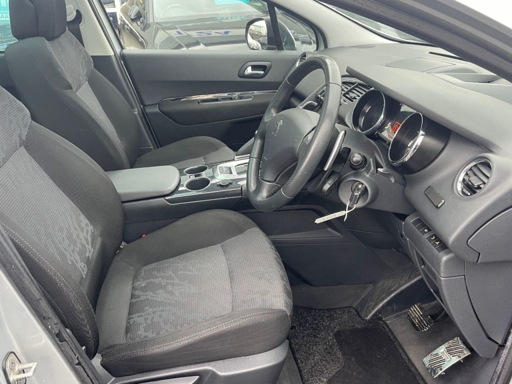 Used Peugeot 3008 2010 for sale - 78167796: Photo 9