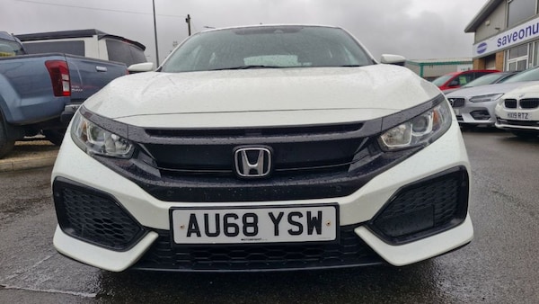 Used Honda Civic 2018 for sale - 74993177: Photo 11