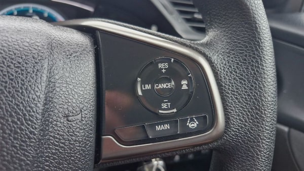 Used Honda Civic 2018 for sale - 74993177: Photo 27