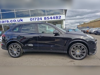Used Porsche Cayenne 2017 for sale - 78500388: Photo