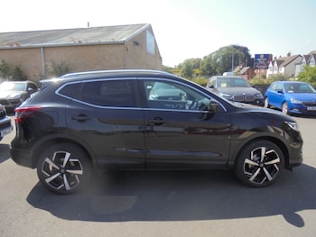 Used Nissan Qashqai 2017 for sale - 79365664: Photo