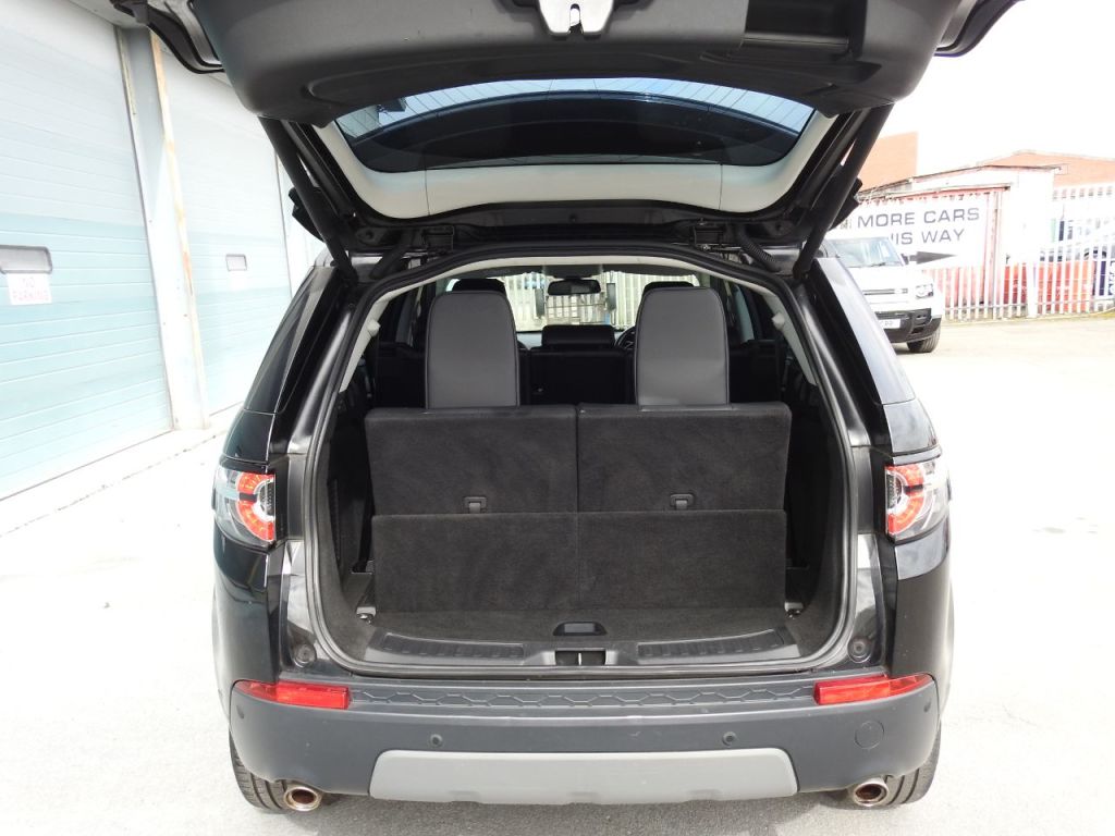 Used Land Rover Discovery Sport 2018 for sale - 78055826: Photo 17