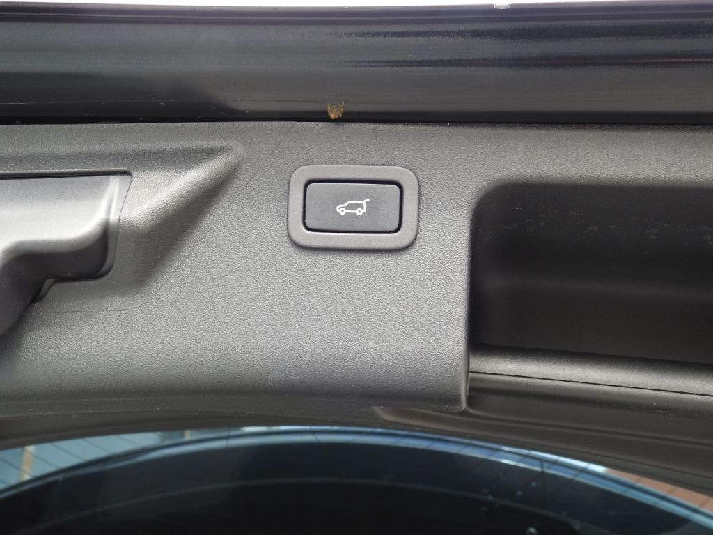 Used Land Rover Discovery Sport 2018 for sale - 78055826: Photo 18