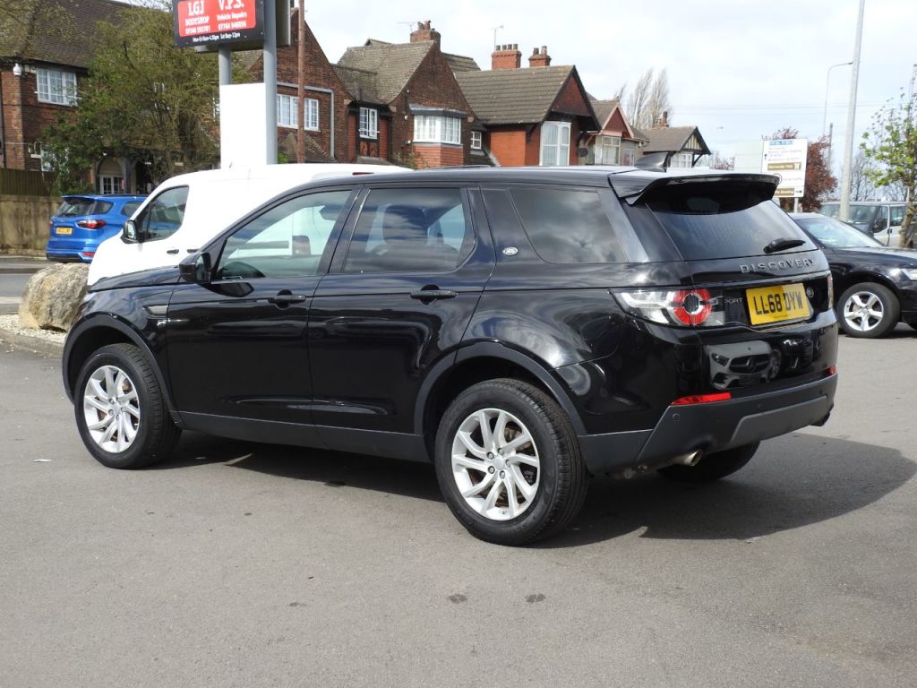 Used Land Rover Discovery Sport 2018 for sale - 78055826: Photo 5