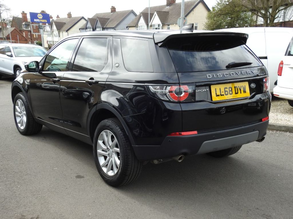 Used Land Rover Discovery Sport 2018 for sale - 78055826: Photo 8