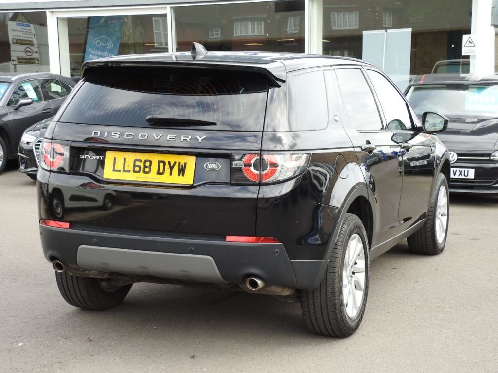 Used Land Rover Discovery Sport 2018 for sale - 78055826: Photo 9