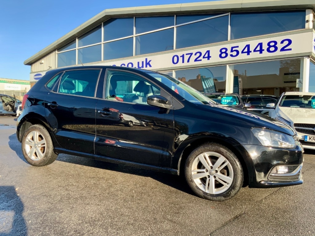 Used Volkswagen Polo 2016 for sale - 76653809: Photo 1