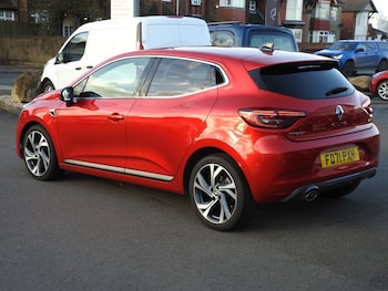 Used Renault Clio 2022 for sale - 76909667: Photo