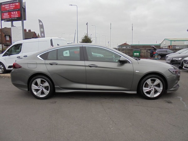 Used Vauxhall Insignia 2019 for sale - 76266336: Photo 4