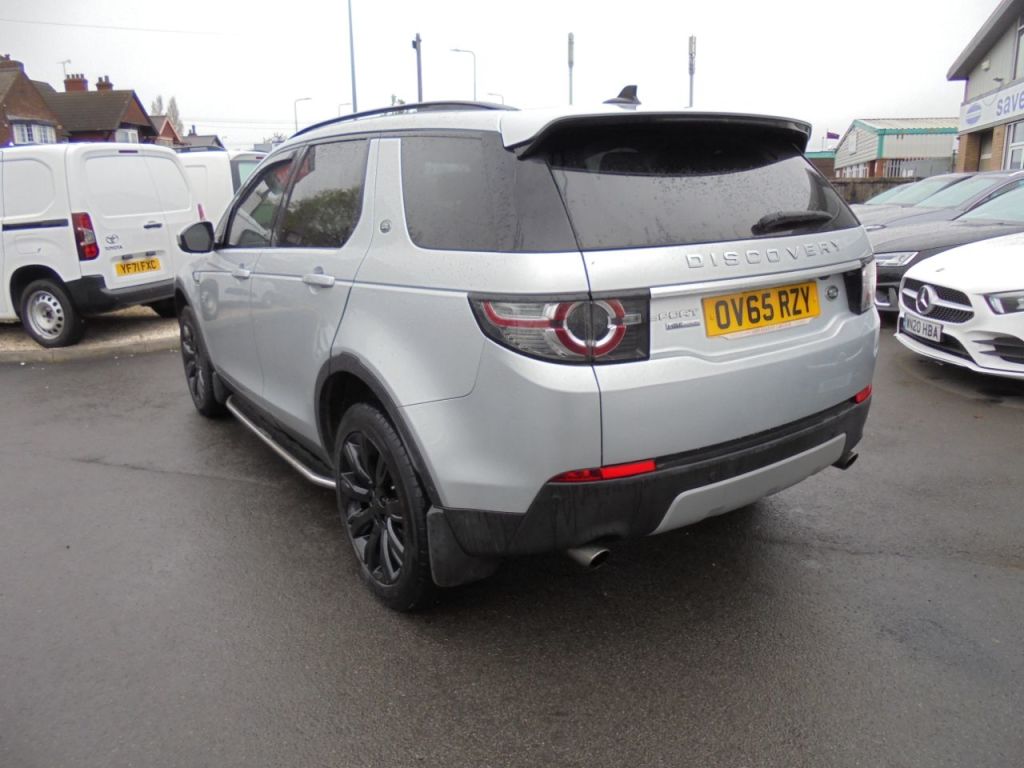 Used Land Rover Discovery Sport 2015 for sale - 78212336: Photo 3