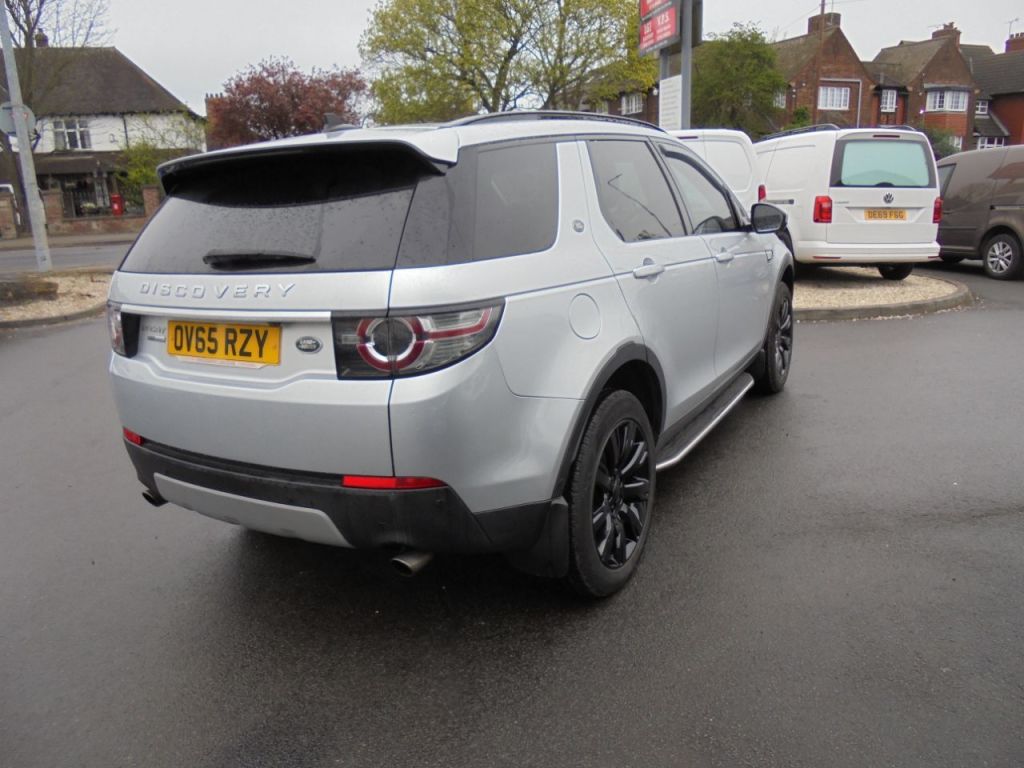 Used Land Rover Discovery Sport 2015 for sale - 78212336: Photo 4