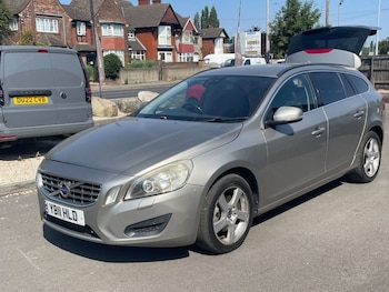 Used Volvo V60 2011 for sale - 79196540: Photo