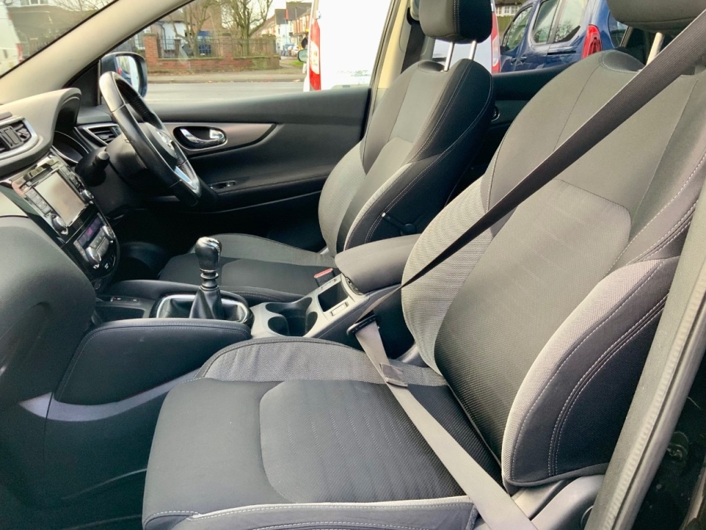 Used Nissan Qashqai 2017 for sale - 76863126: Photo 13