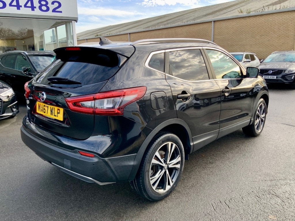 Used Nissan Qashqai 2017 for sale - 76863126: Photo 2