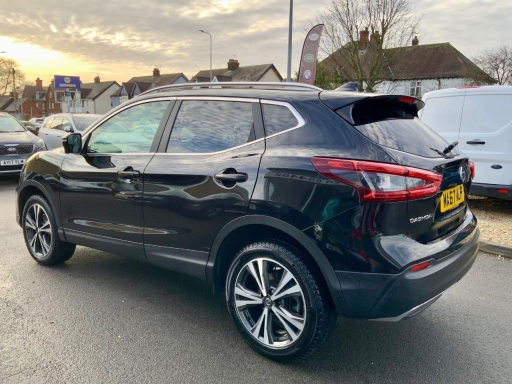 Used Nissan Qashqai 2017 for sale - 76863126: Photo 4